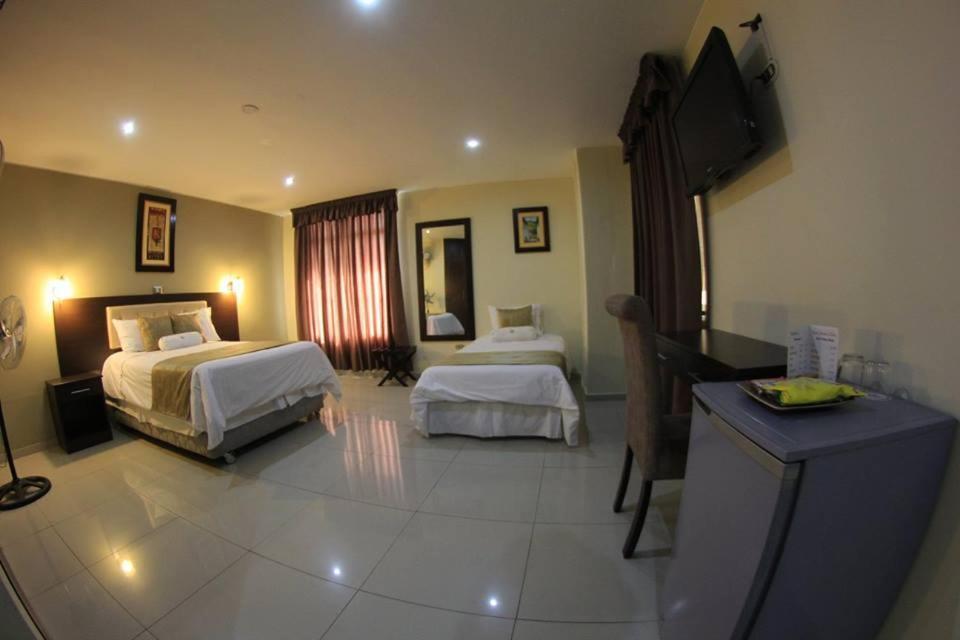 Posada Del Rey Hotel Trujillo Exteriör bild